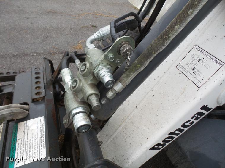 image for item DA3764 2005 Bobcat Toolcat 5600 utility work machine