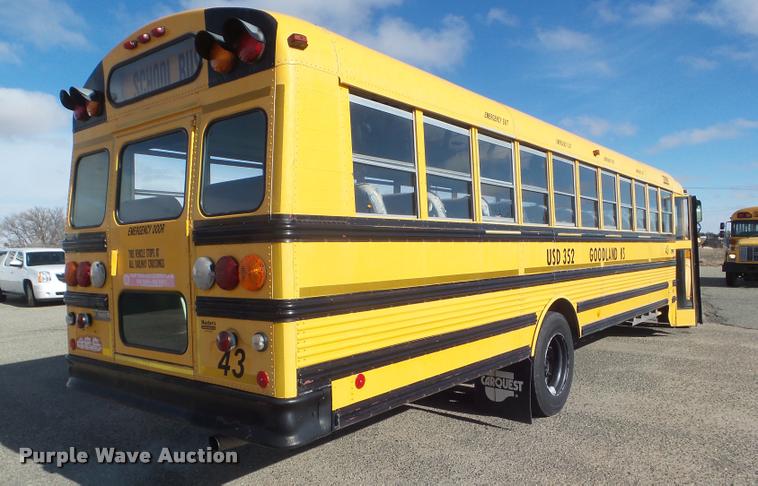 image for item DA5240 1995 International 3800 school bus