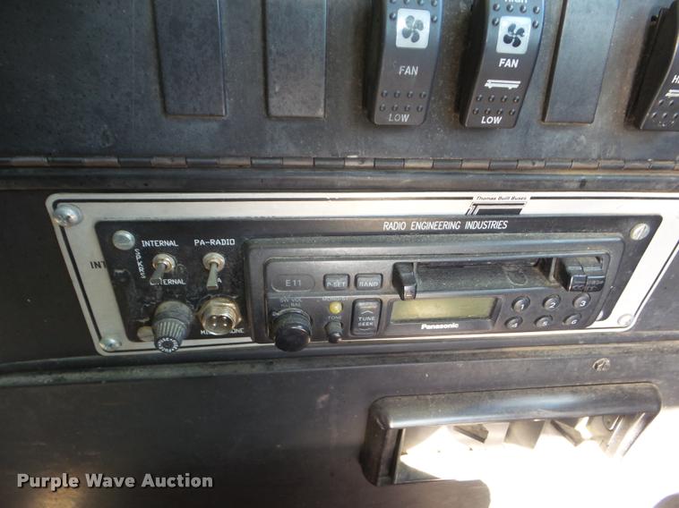 image for item DA5240 1995 International 3800 school bus