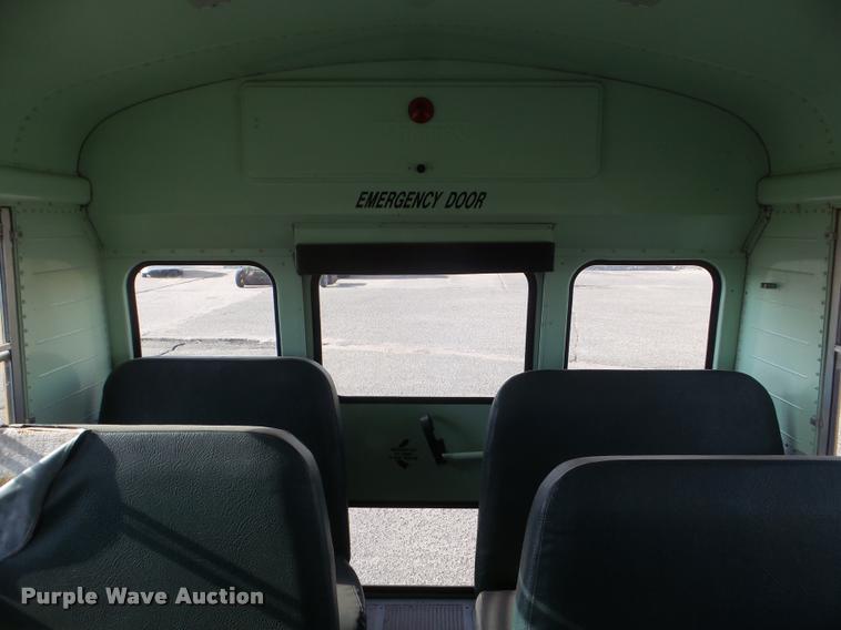 image for item DA5240 1995 International 3800 school bus