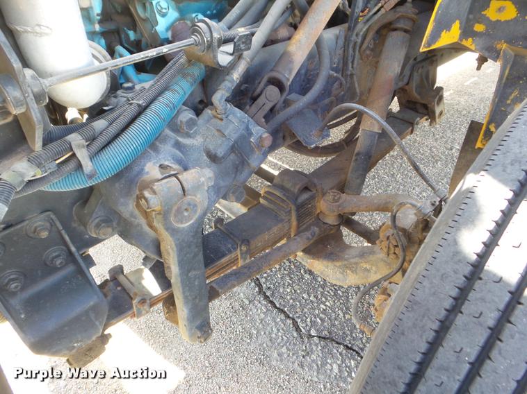 image for item DA5240 1995 International 3800 school bus