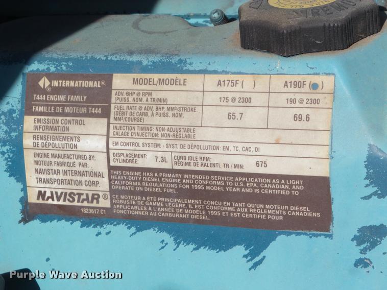 image for item DA5240 1995 International 3800 school bus