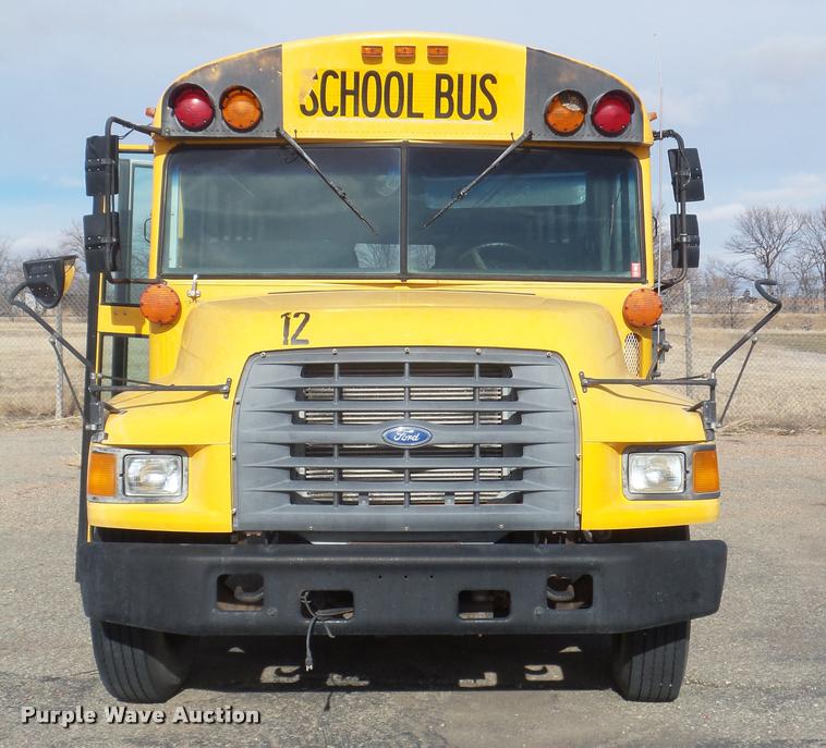 image for item DA5242 1997 Ford B800 school bus