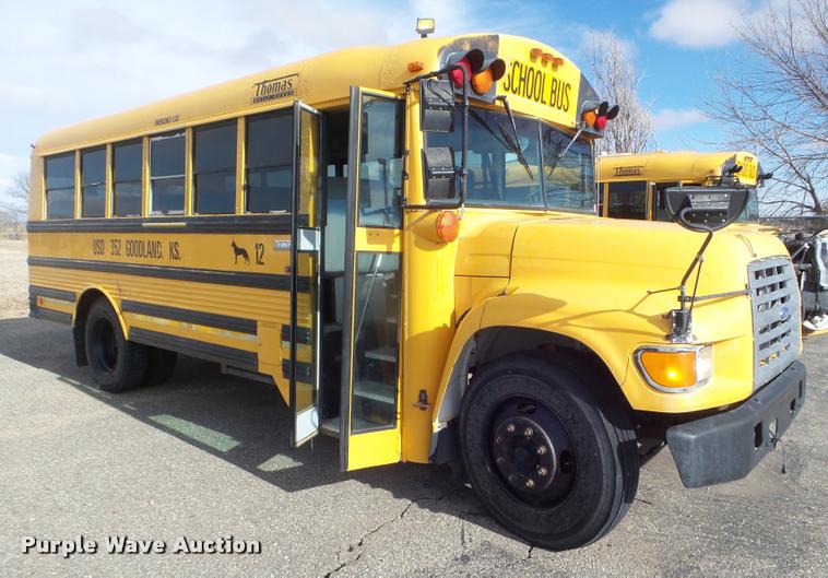 image for item DA5242 1997 Ford B800 school bus