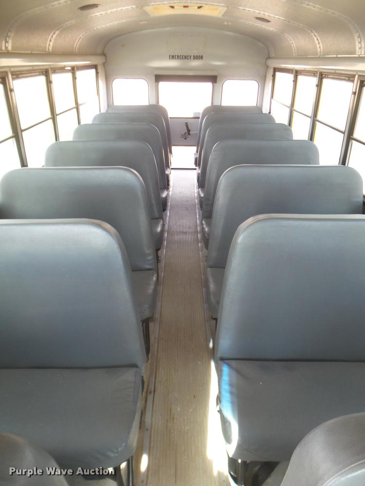 image for item DA5242 1997 Ford B800 school bus