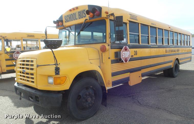 image for item DA5243 1998 Ford B800 school bus