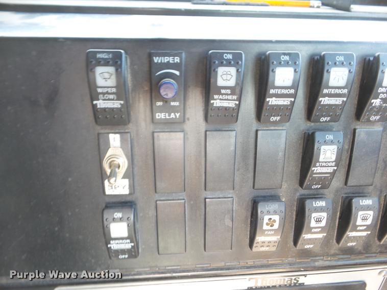 image for item DA5243 1998 Ford B800 school bus