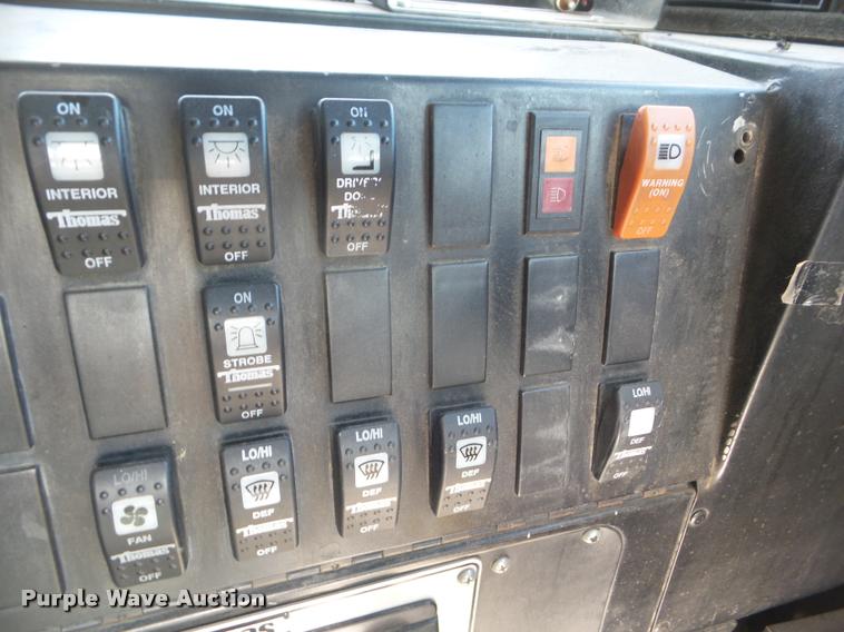 image for item DA5243 1998 Ford B800 school bus