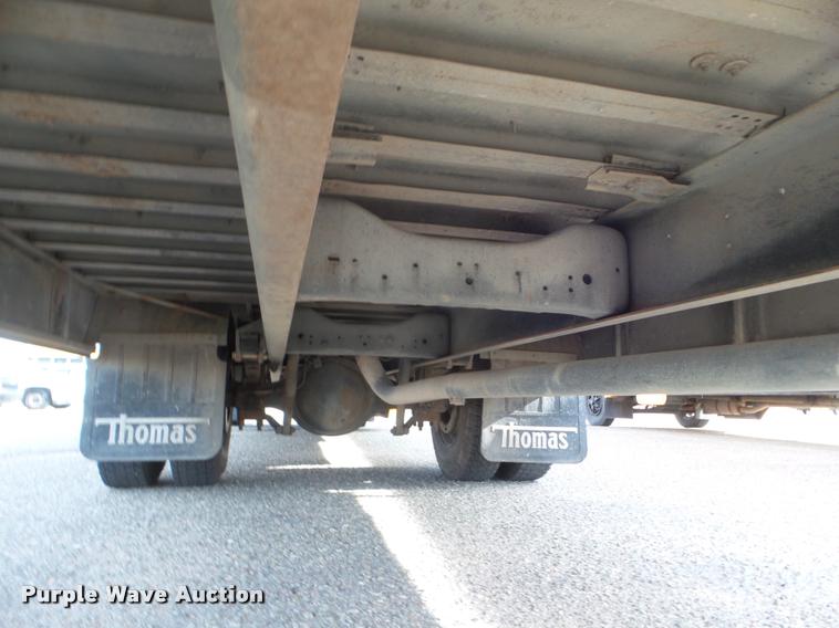 image for item DA5243 1998 Ford B800 school bus