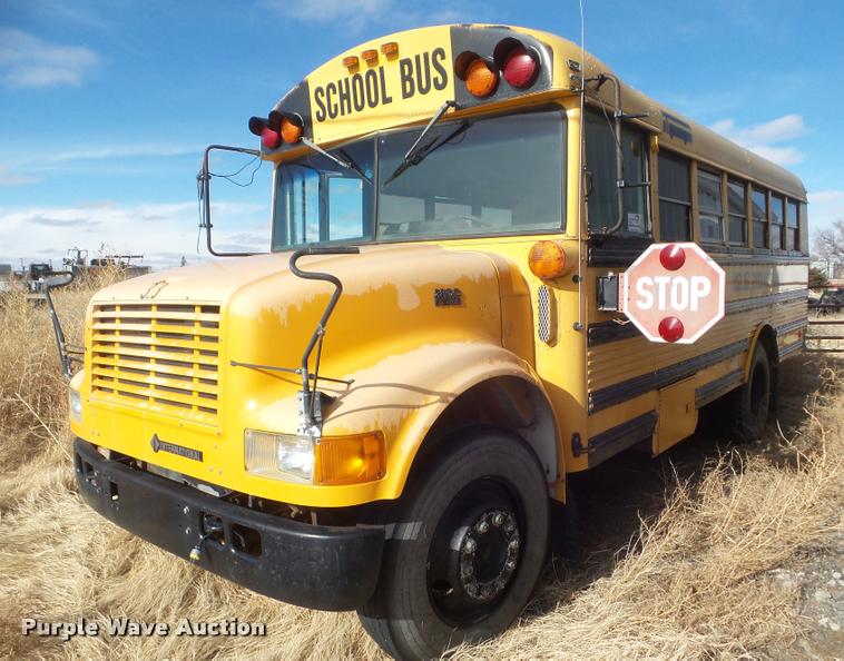 image for item DA5244 1994 International 3800 school bus