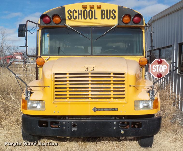 image for item DA5244 1994 International 3800 school bus