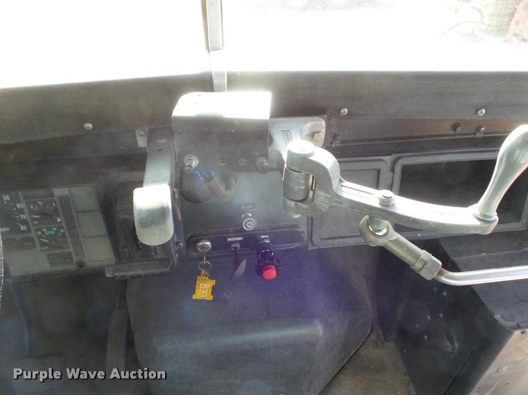 image for item DA5244 1994 International 3800 school bus