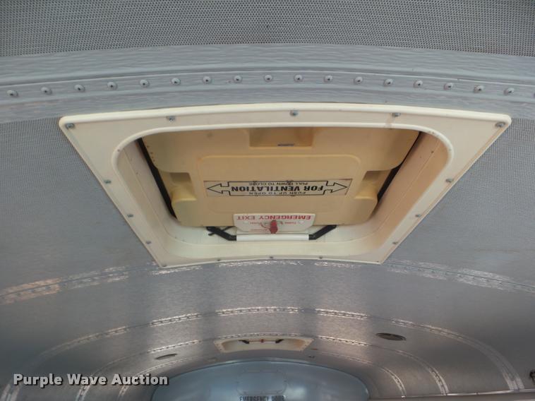 image for item DA5244 1994 International 3800 school bus