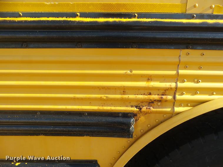 image for item DA5244 1994 International 3800 school bus