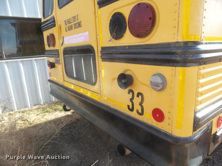 image for item DA5244 1994 International 3800 school bus