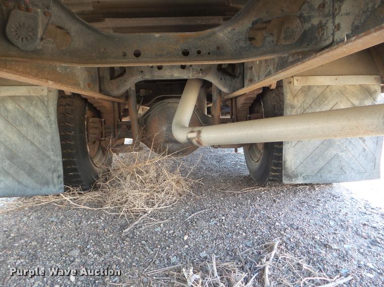 image for item DA5244 1994 International 3800 school bus