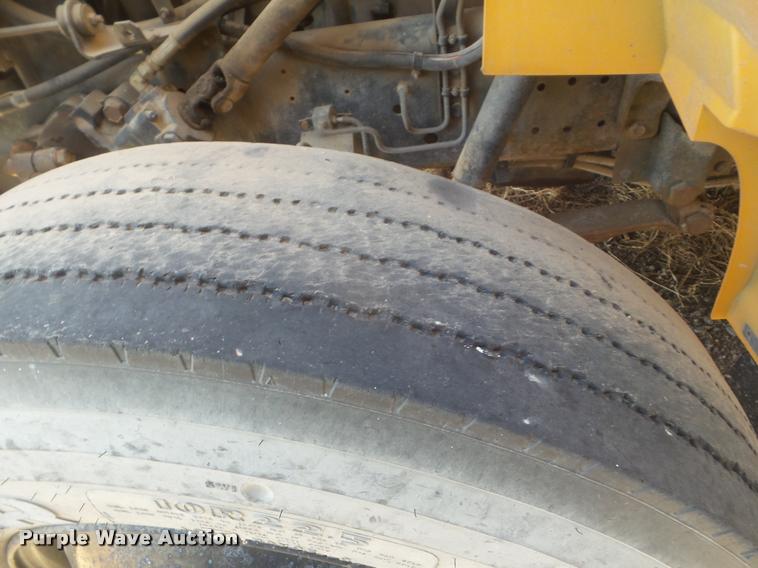 image for item DA5244 1994 International 3800 school bus