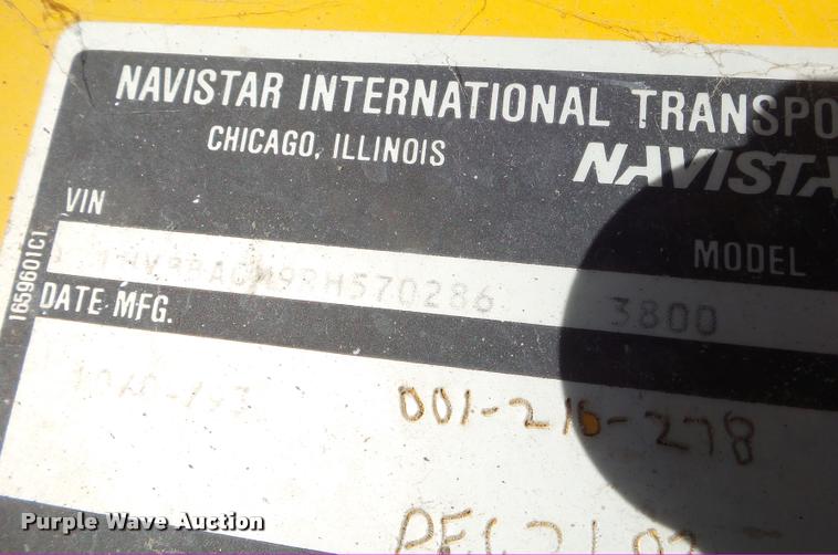image for item DA5244 1994 International 3800 school bus