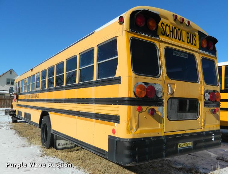 image for item DA9661 2003 International 3800 school bus