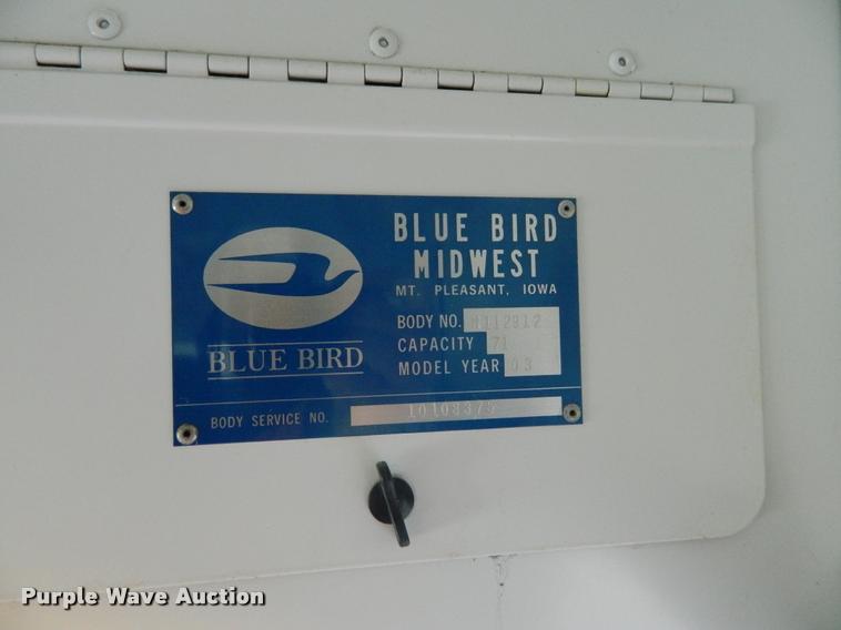 image for item DA9661 2003 International 3800 school bus