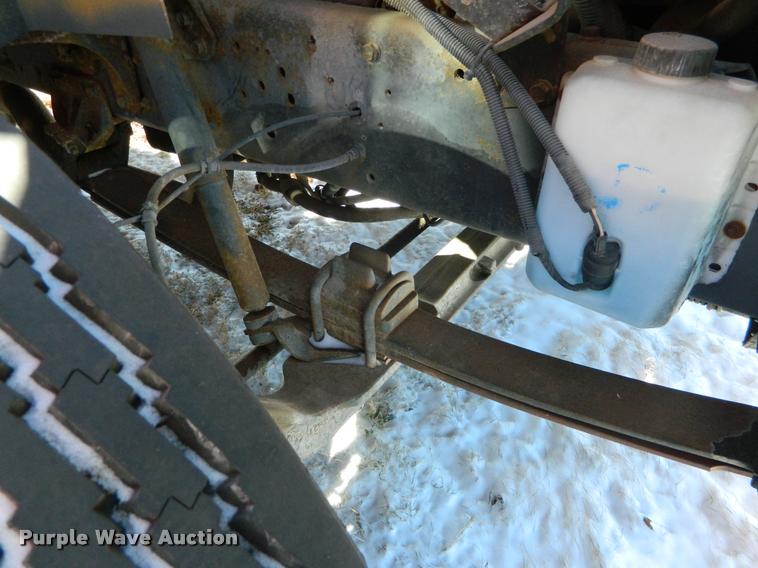 image for item DA9661 2003 International 3800 school bus