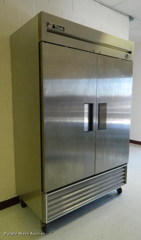 image for item DA9664 True stainless steel refrigerator
