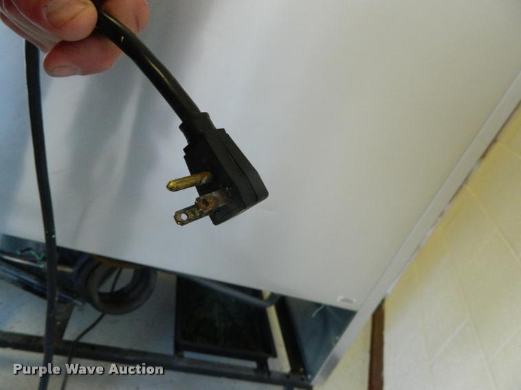 image for item DA9664 True stainless steel refrigerator