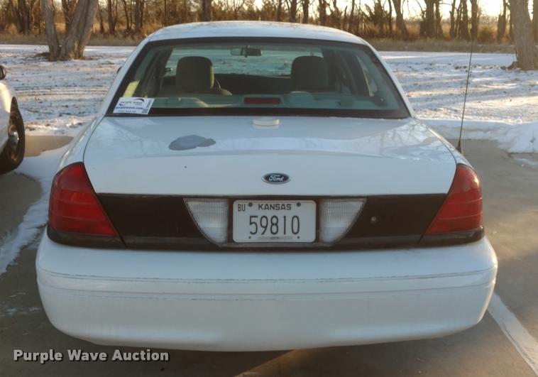 image for item DB0831 2005 Ford Crown Victoria Police Interceptor