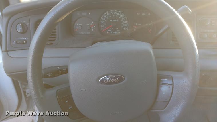 image for item DB0831 2005 Ford Crown Victoria Police Interceptor