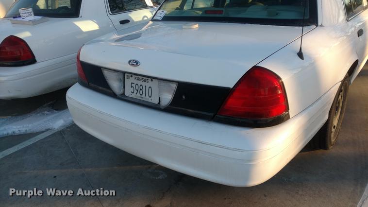 image for item DB0831 2005 Ford Crown Victoria Police Interceptor