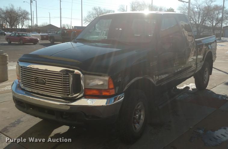 image for item DB0839 1999 Ford F250 Super Duty SuperCab pickup truck