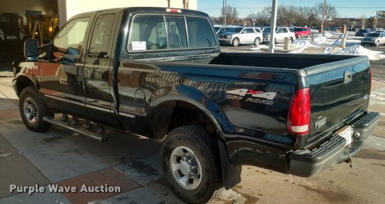 image for item DB0839 1999 Ford F250 Super Duty SuperCab pickup truck