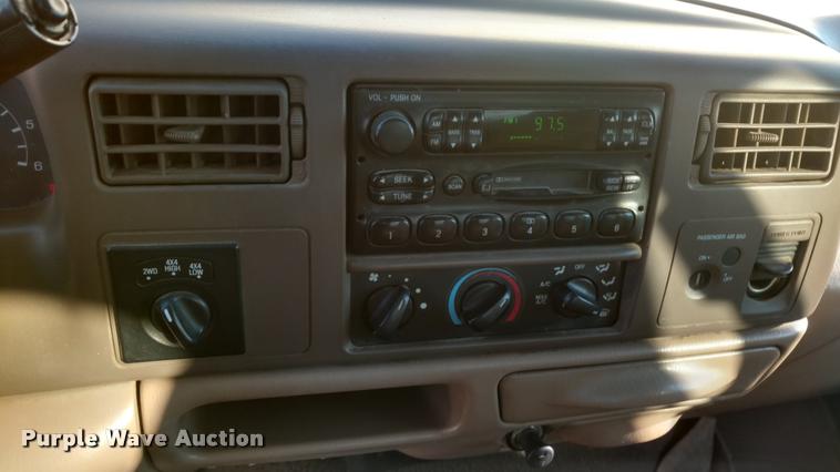 image for item DB0839 1999 Ford F250 Super Duty SuperCab pickup truck