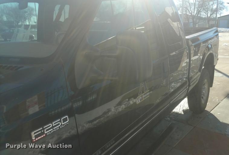 image for item DB0839 1999 Ford F250 Super Duty SuperCab pickup truck