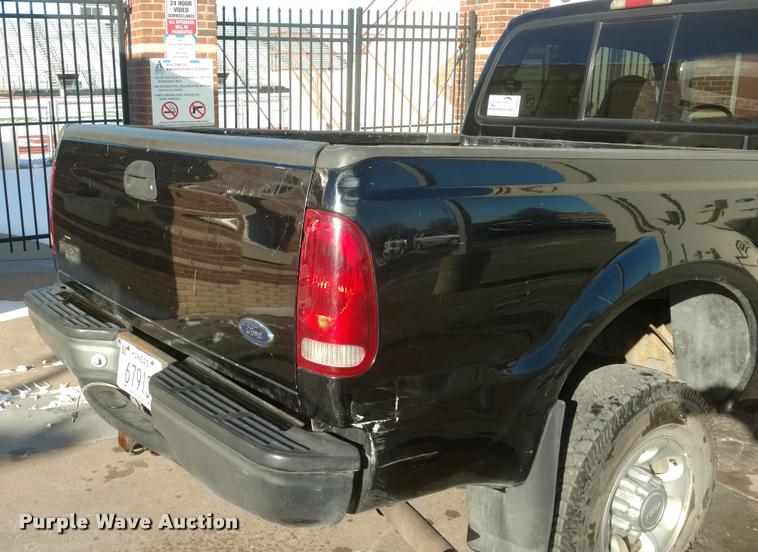 image for item DB0839 1999 Ford F250 Super Duty SuperCab pickup truck