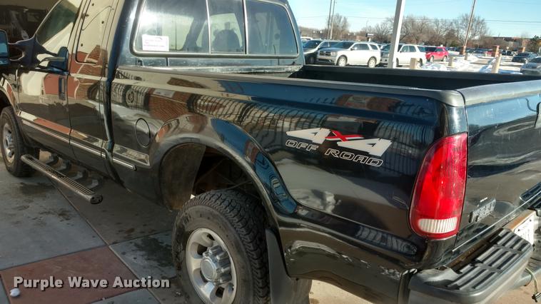 image for item DB0839 1999 Ford F250 Super Duty SuperCab pickup truck