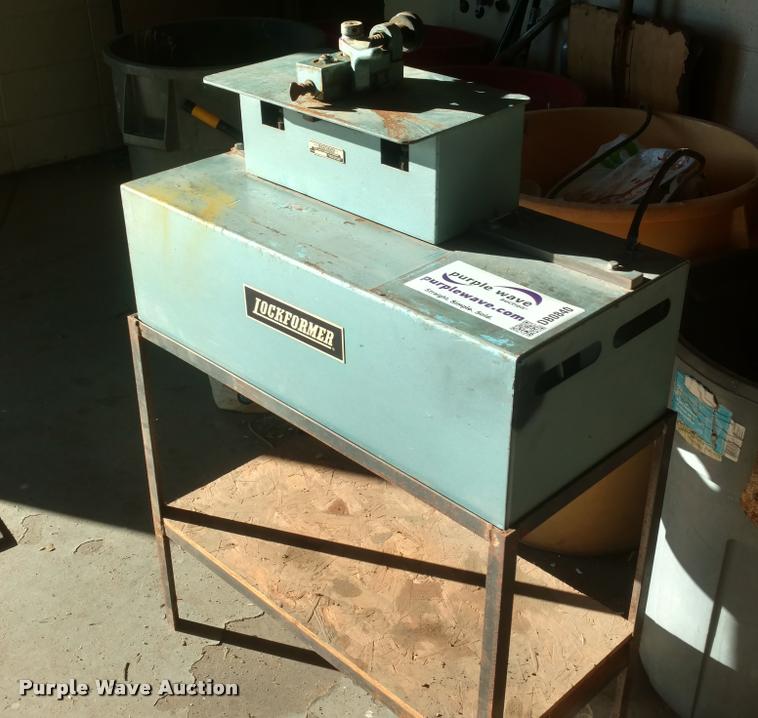 image for item DB0840 Lock former