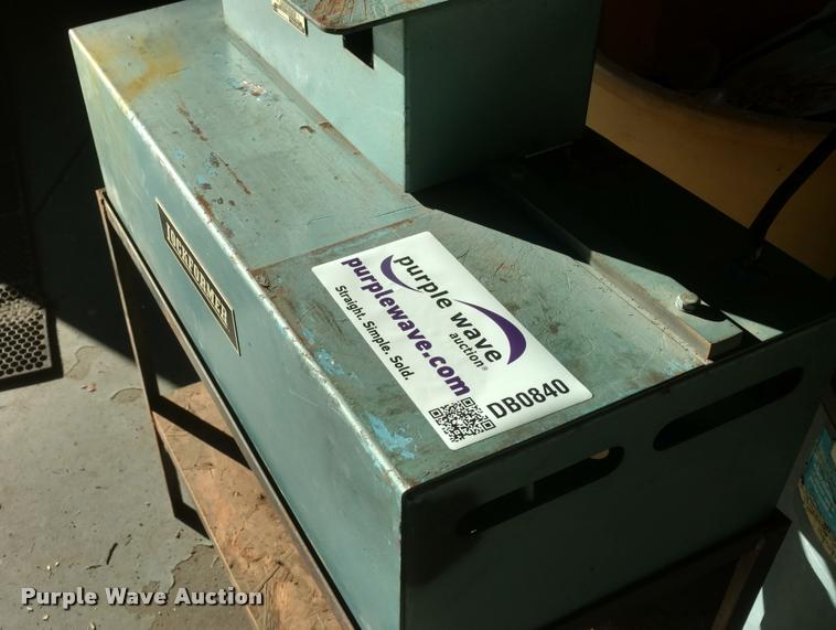 image for item DB0840 Lock former