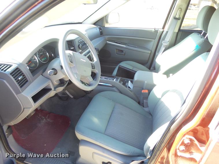 image for item DB1794 2007 Jeep Grand Cherokee Laredo SUV