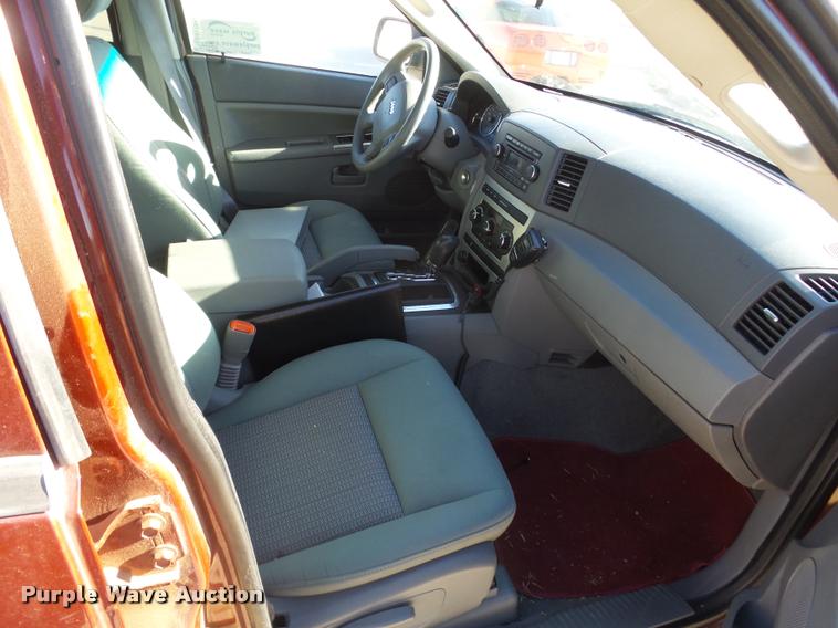 image for item DB1794 2007 Jeep Grand Cherokee Laredo SUV