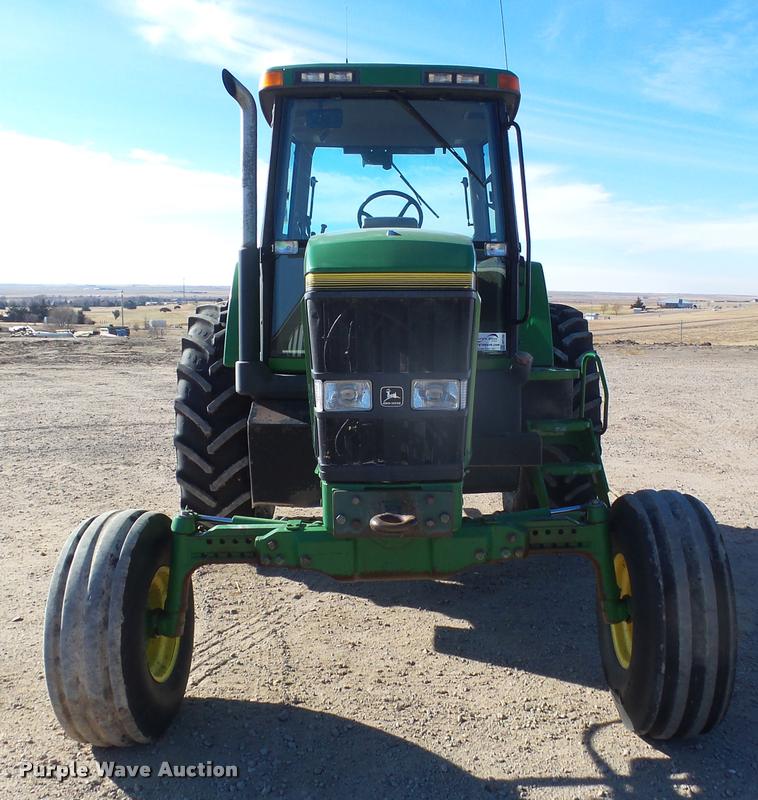 image for item DB1799 1995 John Deere 7700 tractor