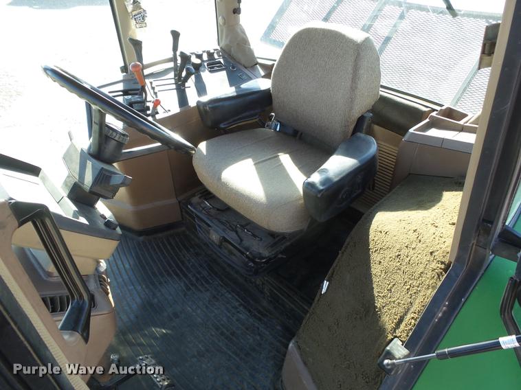 image for item DB1799 1995 John Deere 7700 tractor