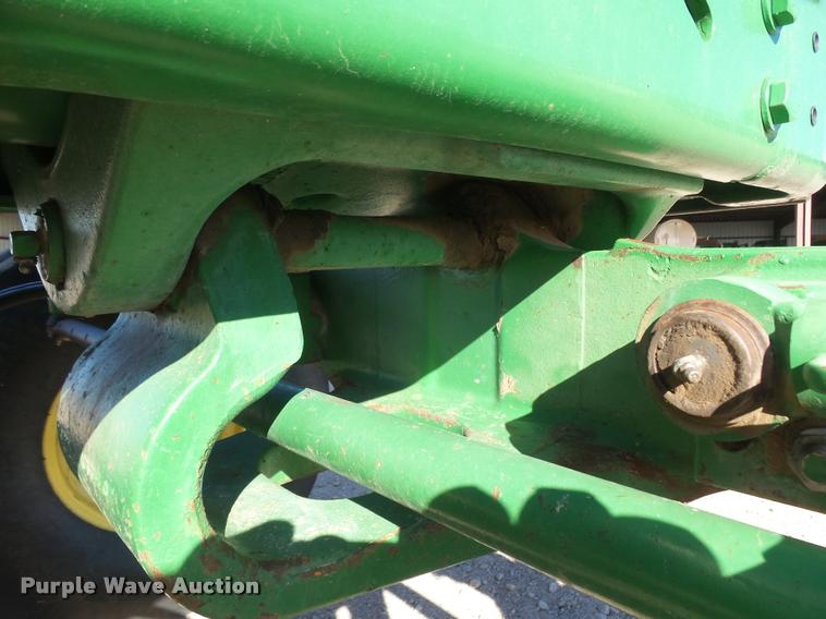 image for item DB1799 1995 John Deere 7700 tractor