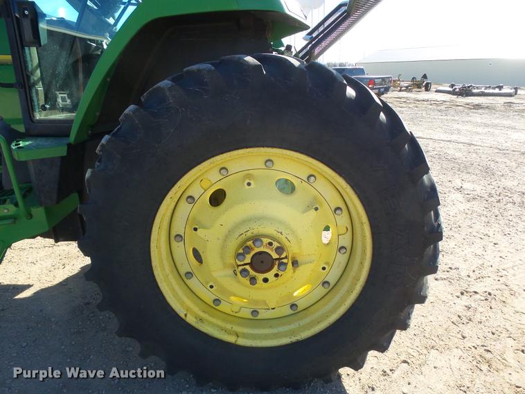 image for item DB1799 1995 John Deere 7700 tractor