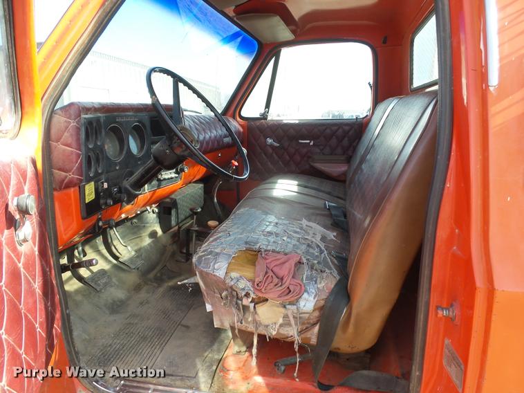 image for item DB1807 1975 Chevrolet C65 grain truck