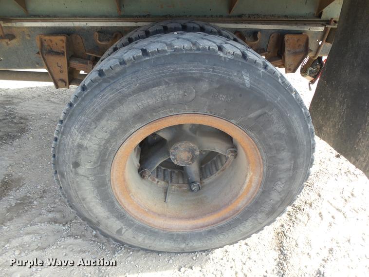 image for item DB1807 1975 Chevrolet C65 grain truck