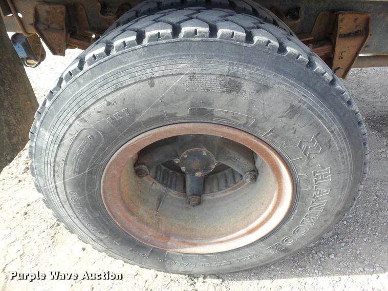 image for item DB1807 1975 Chevrolet C65 grain truck