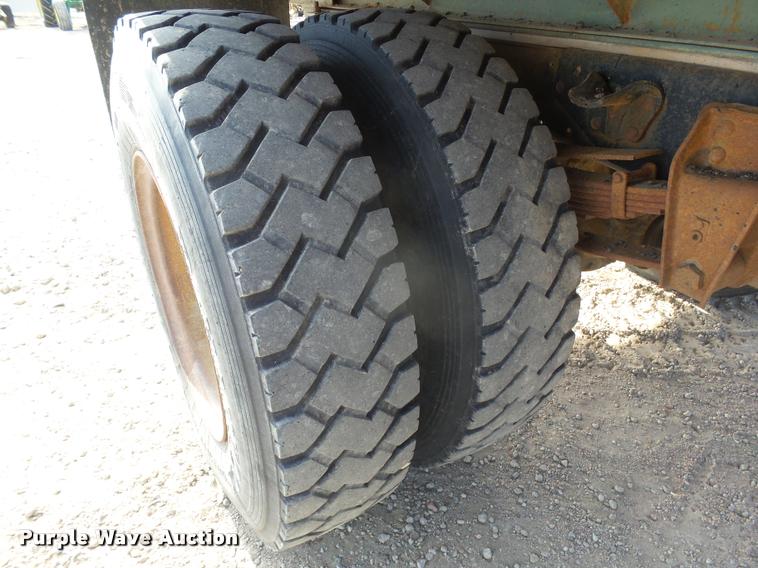 image for item DB1807 1975 Chevrolet C65 grain truck