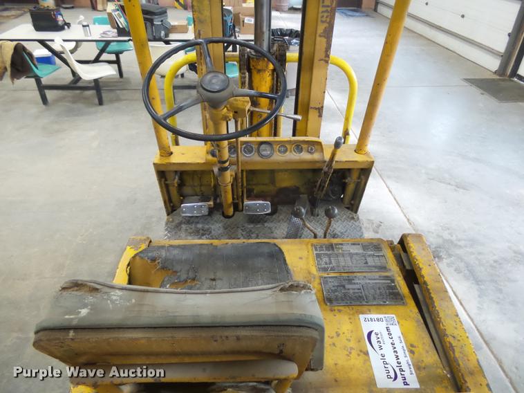 image for item DB1812 1969 Yale G51C forklift