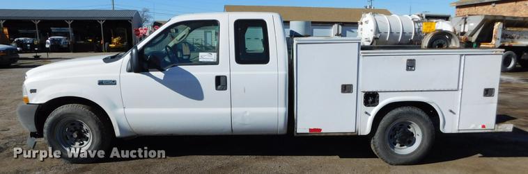 image for item DB1816 2003 Ford F250 XL SuperCab utility truck